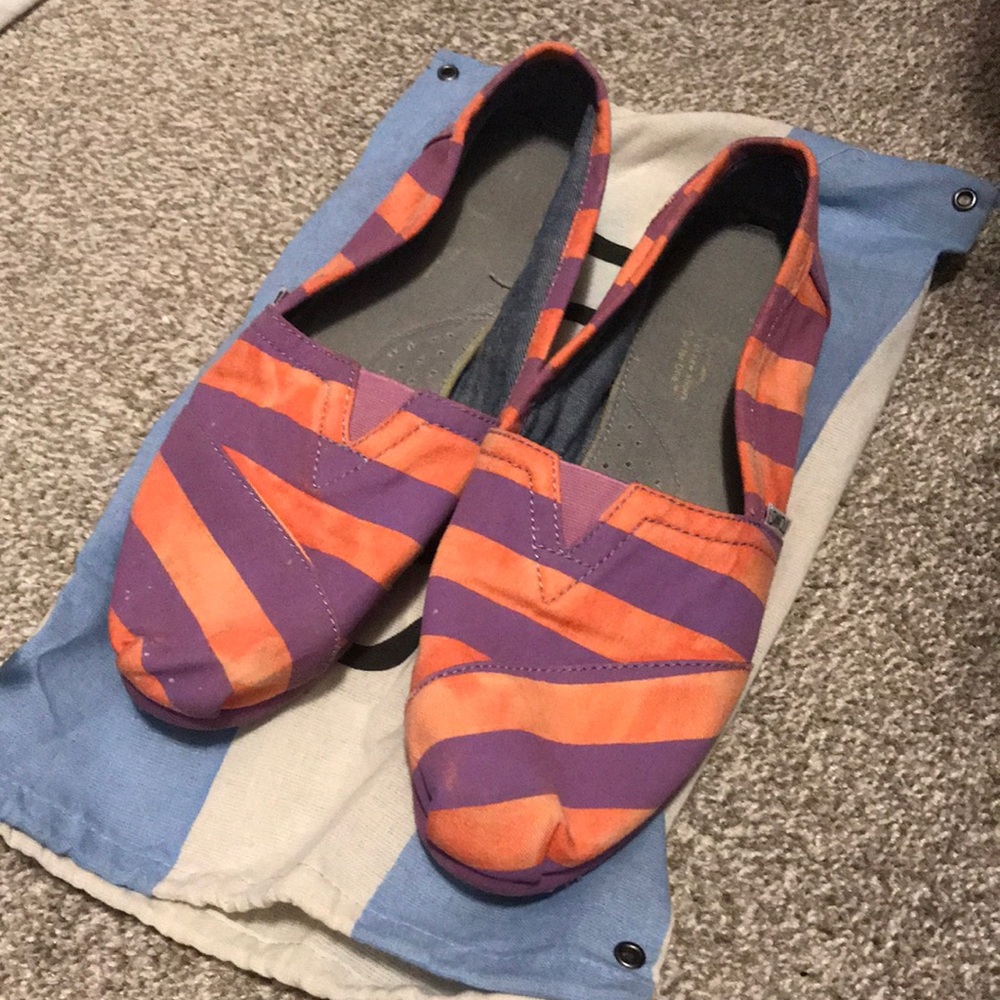 TOMS Striped Canvas Slip-ons US 9